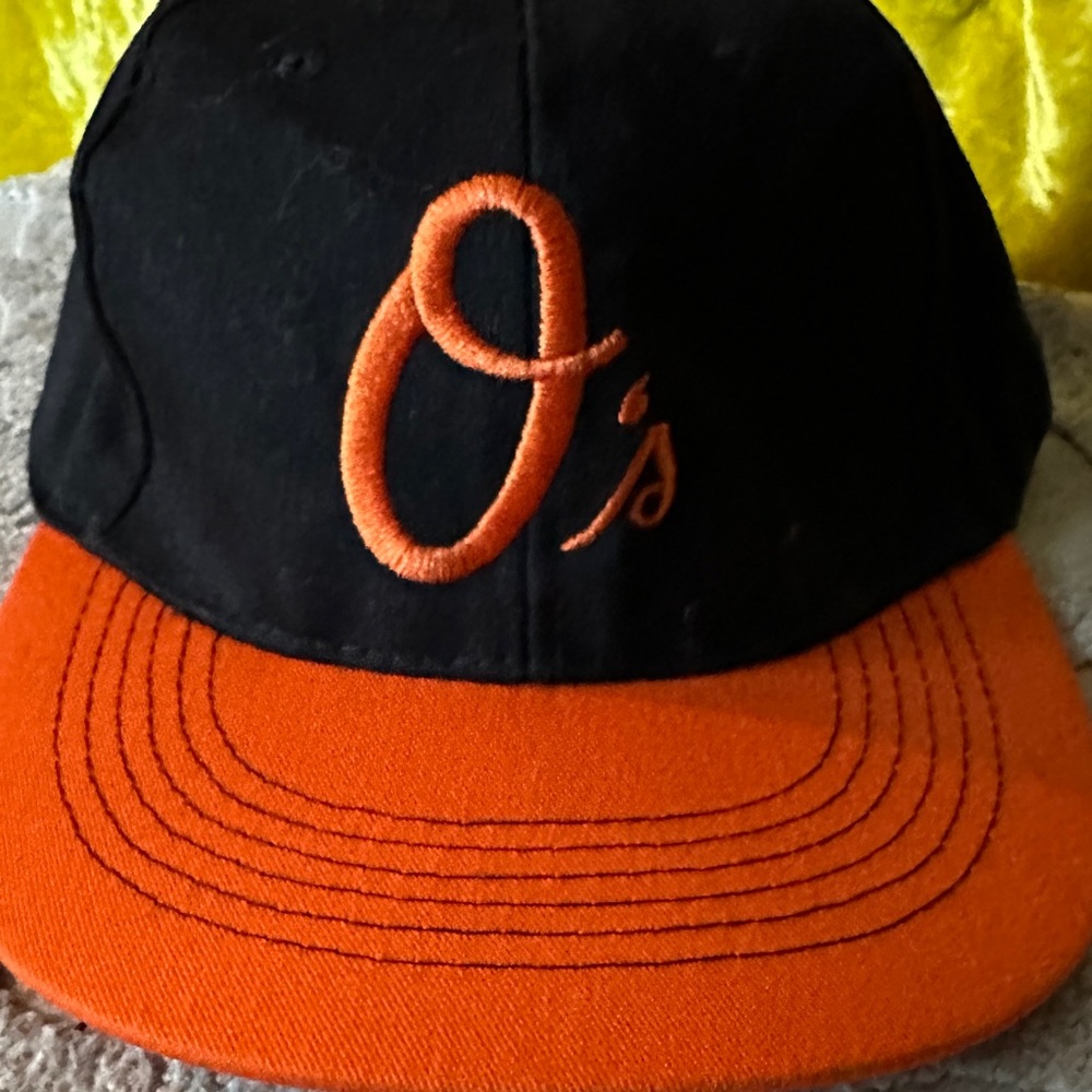 Classic old school Baltimore Orioles hat. One size fits all and unisex.